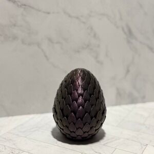 Small Dragon Egg in Queens Landing